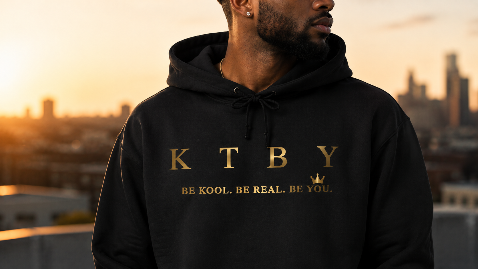 Signature Hoodie – Black