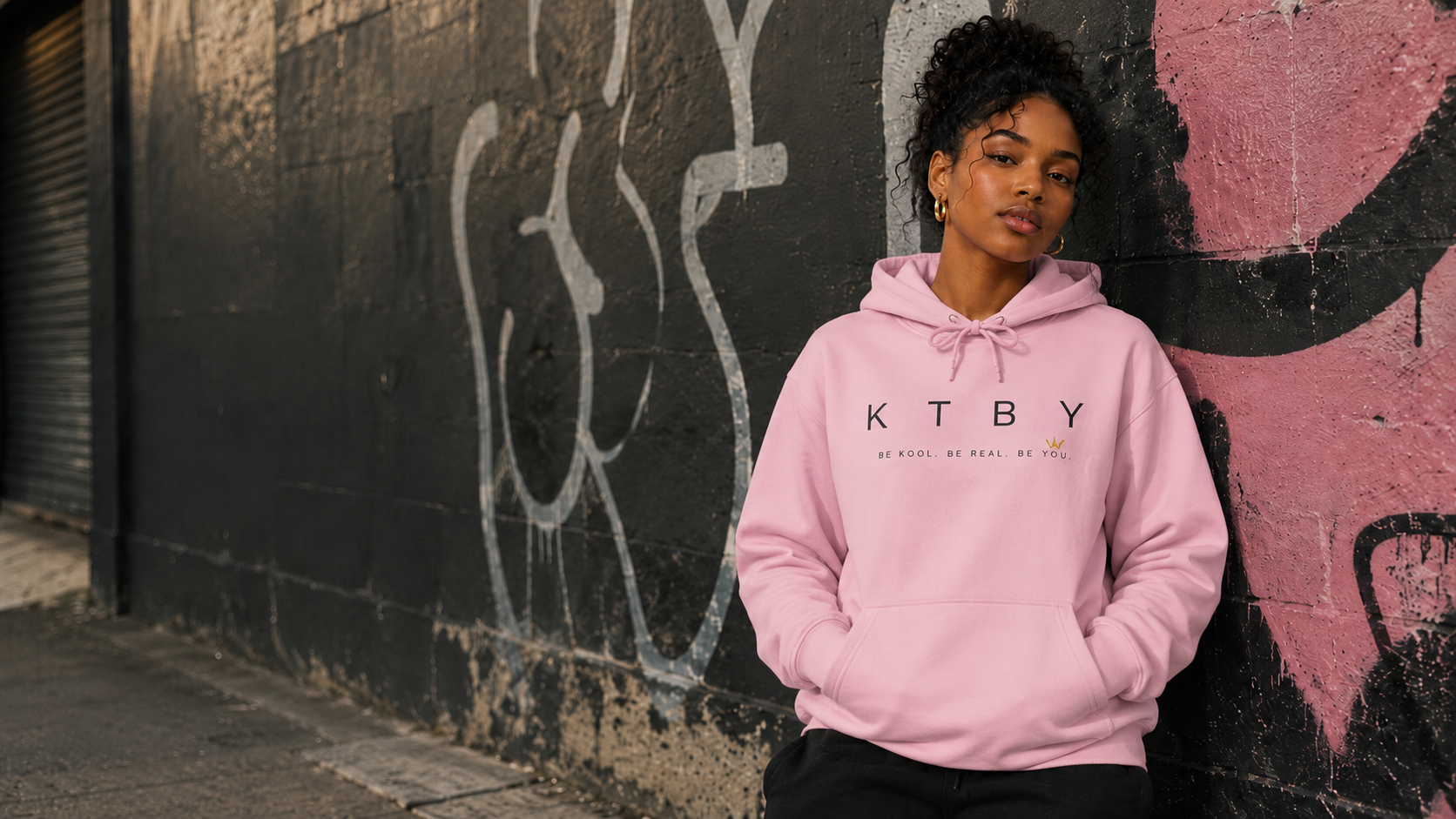 Signature Hoodie – Pink
